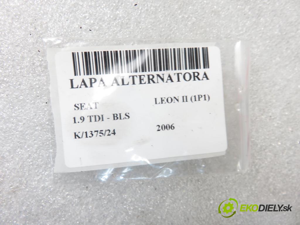 SEAT LEON (1P1) HB 2006 77,00 1.9 TDI - BLS 1896,00 uchycení alternátora 038903143AF