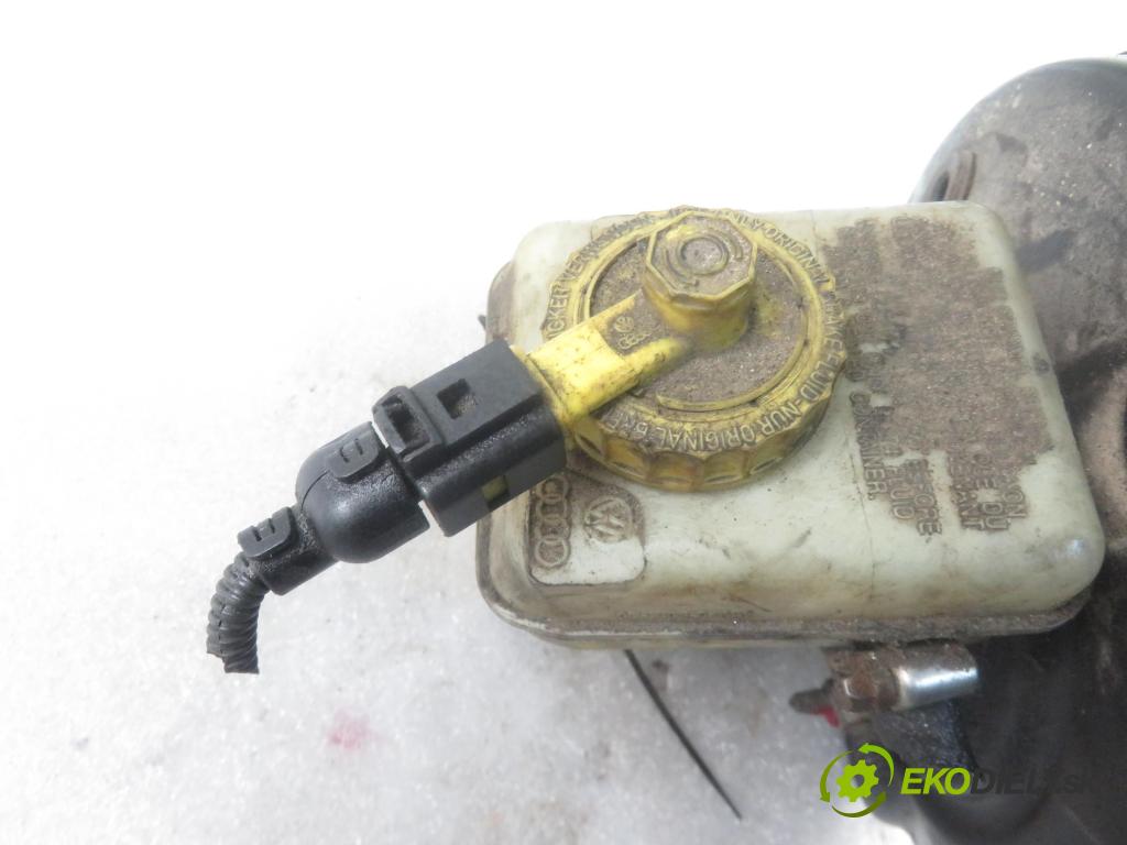 AUDI A3 (8L1) HB 2002 74,00 1.9 TDI - AXR 1896,00 Posilovač 03786335024 (Servočerpadlá, pumpy riadenia)