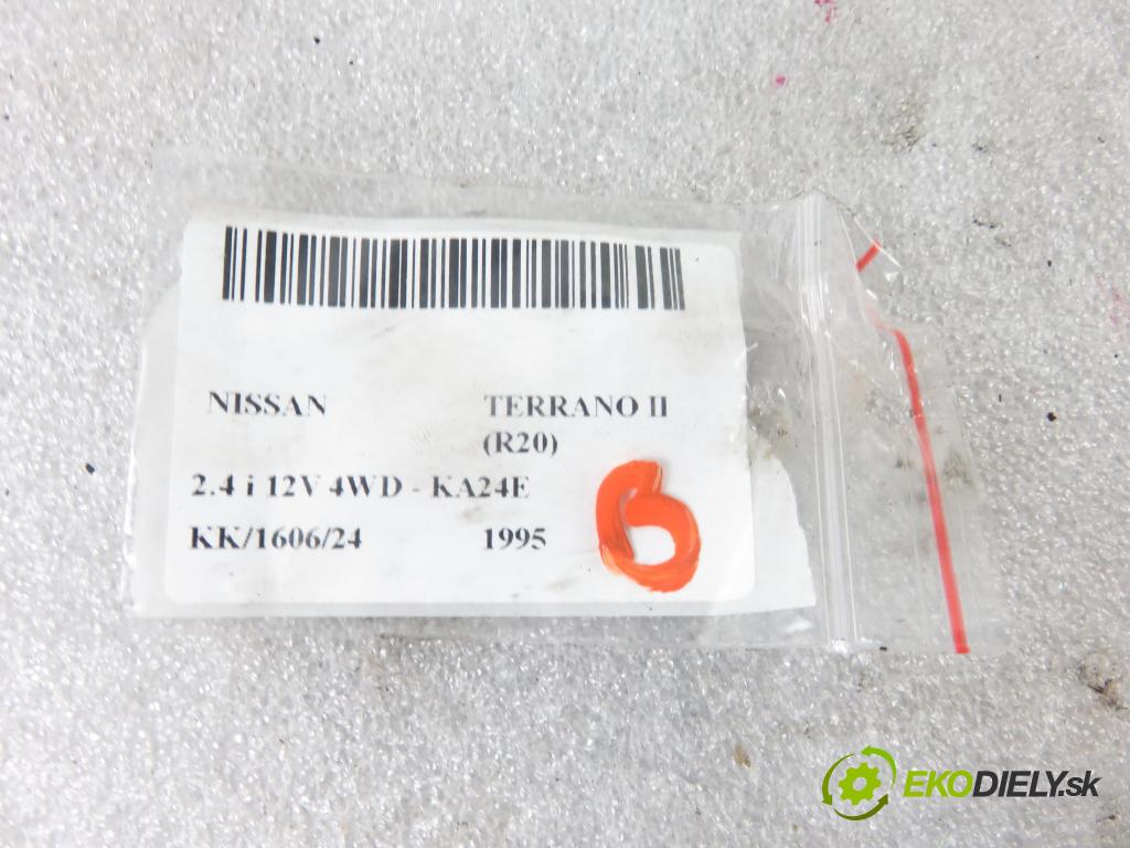 NISSAN TERRANO II (R20) TERENOWY 1995 91,00 2.4 i 12V 4WD 124 - KA24E 2389,00 SPRZEGIELKO NAPEDU