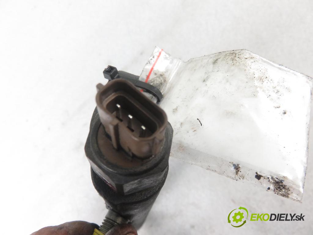 NISSAN PRIMERA (P12) KOMBI 2003 102,00 2.2 dCi 2184,00 Lišta vstrekovacia  (Vstrekovacie lišty)