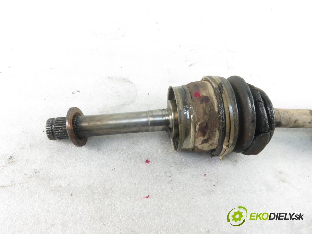 NISSAN TERRANO II (R20) TERENOWY 1995 91,00 2.4 i 12V 4WD 124 - KA24E 2389,00 Poloos PP