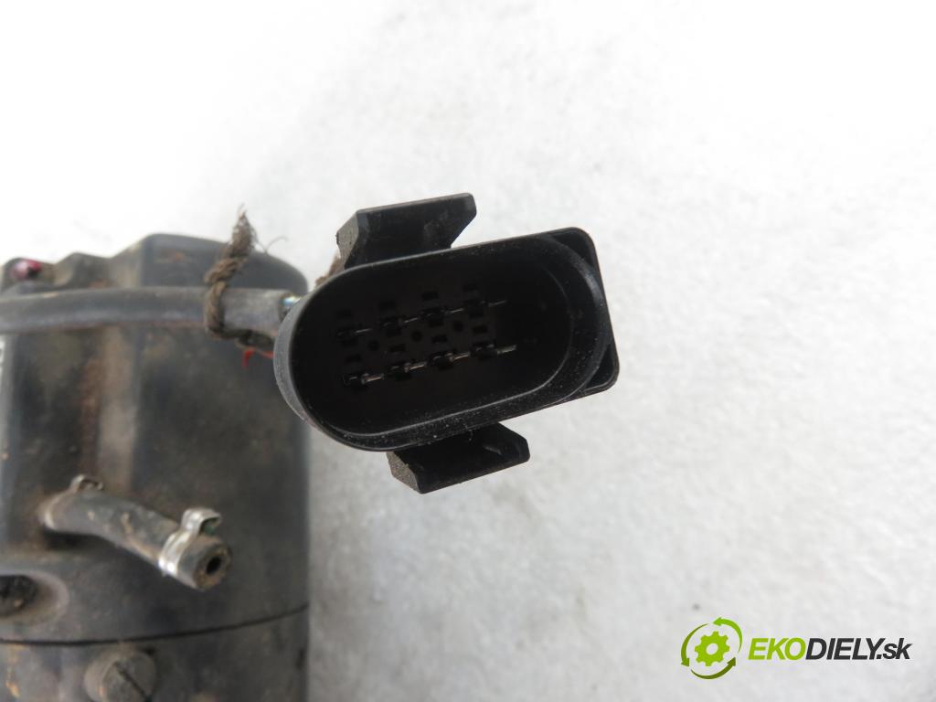 NISSAN TERRANO II (R20) TERENOWY 1995 91,00 2.4 i 12V 4WD 124 - KA24E 2389,00 Webasto B5WSC (Webasto ohřívače)