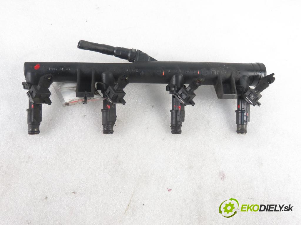 PEUGEOT 206 CC (2D) C/C 2001 100,00 2.0 S16 - RFN (EW10J4) 1997,00 Lišta vstrekovacia 9628084680 ; 01F003A (Vstrekovacie lišty)