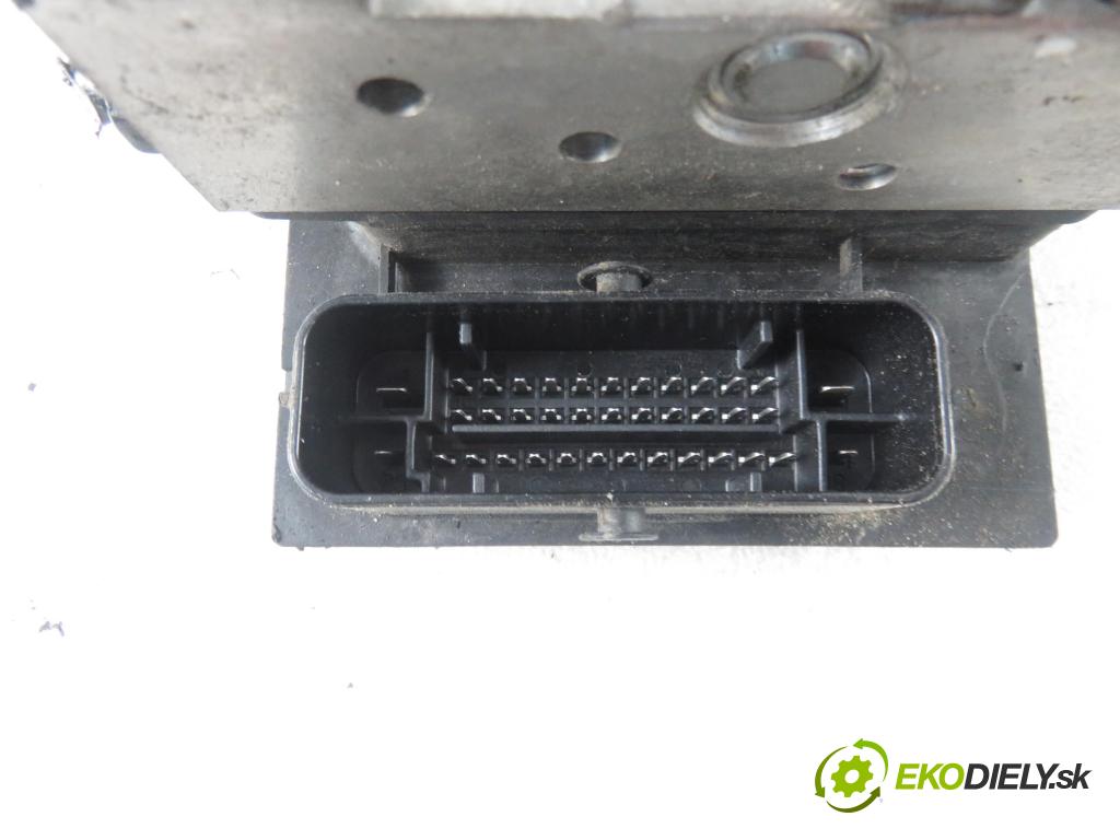 AUDI A6 (4F2, C6) SEDAN 2004 165,00 3.0 TDI quattro - BMK 2967,00 Pumpa ABS 0265950359 ; 4F0910517E ; 4F0614517A (Pumpy ABS)