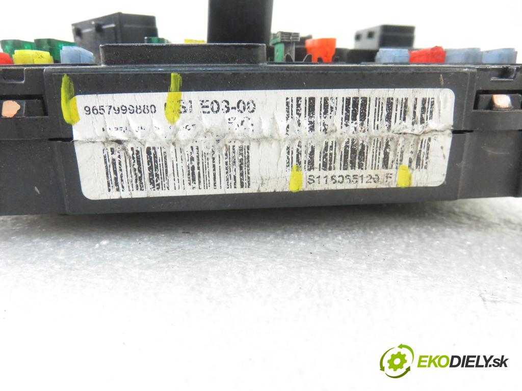 PEUGEOT 206 liftback (2A/C) HB 2002 50,00 1.4 HDi 8V 70 - 8HZ 1398,00 MODUL BSI 9657999880 ; S118085120F