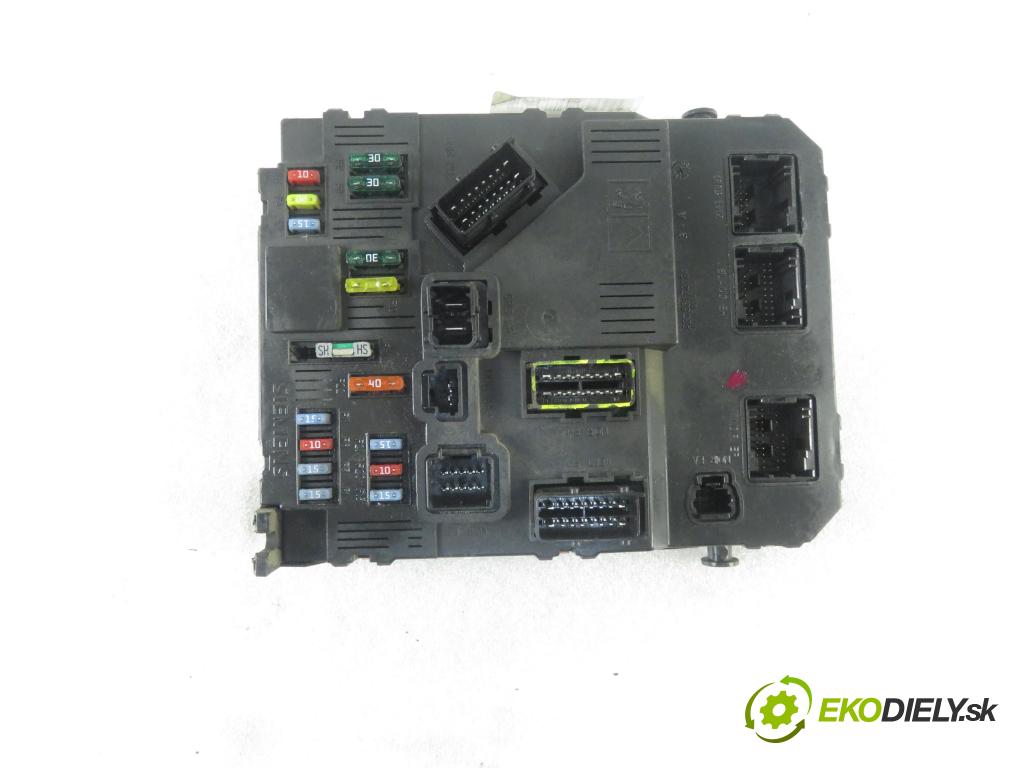 PEUGEOT 206 liftback (2A/C) HB 2002 50,00 1.4 HDi 8V 70 - 8HZ 1398,00 MODUL BSI 9657999880 ; S118085120F