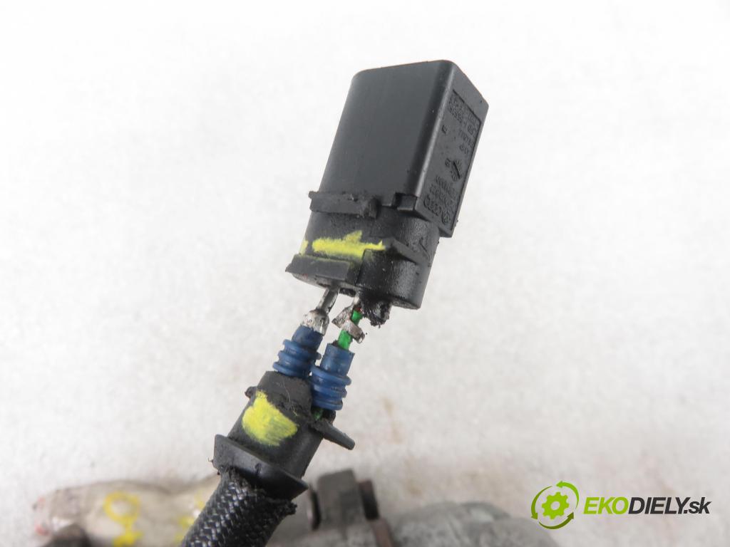 VW GOLF IV (1J1) HB 2000 55,00 1.4 16V - APE 1390,00 KOMPRESOR: klimatizácie 1J0820803G (Kompresory klimatizácie)