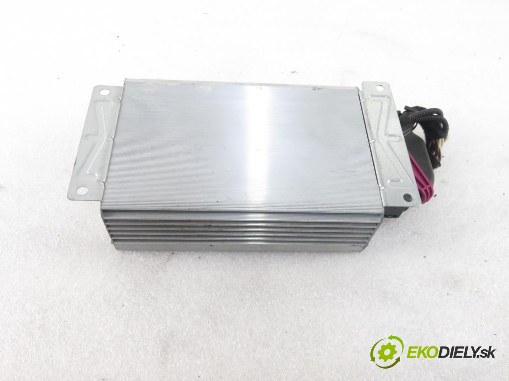 AUDI A6 (4F2, C6) SEDAN 2004 165,00 3.0 TDI quattro - BMK 2967,00 Zosilňovač 4F0035223 ; 4F0910223B (Zosilňovače)