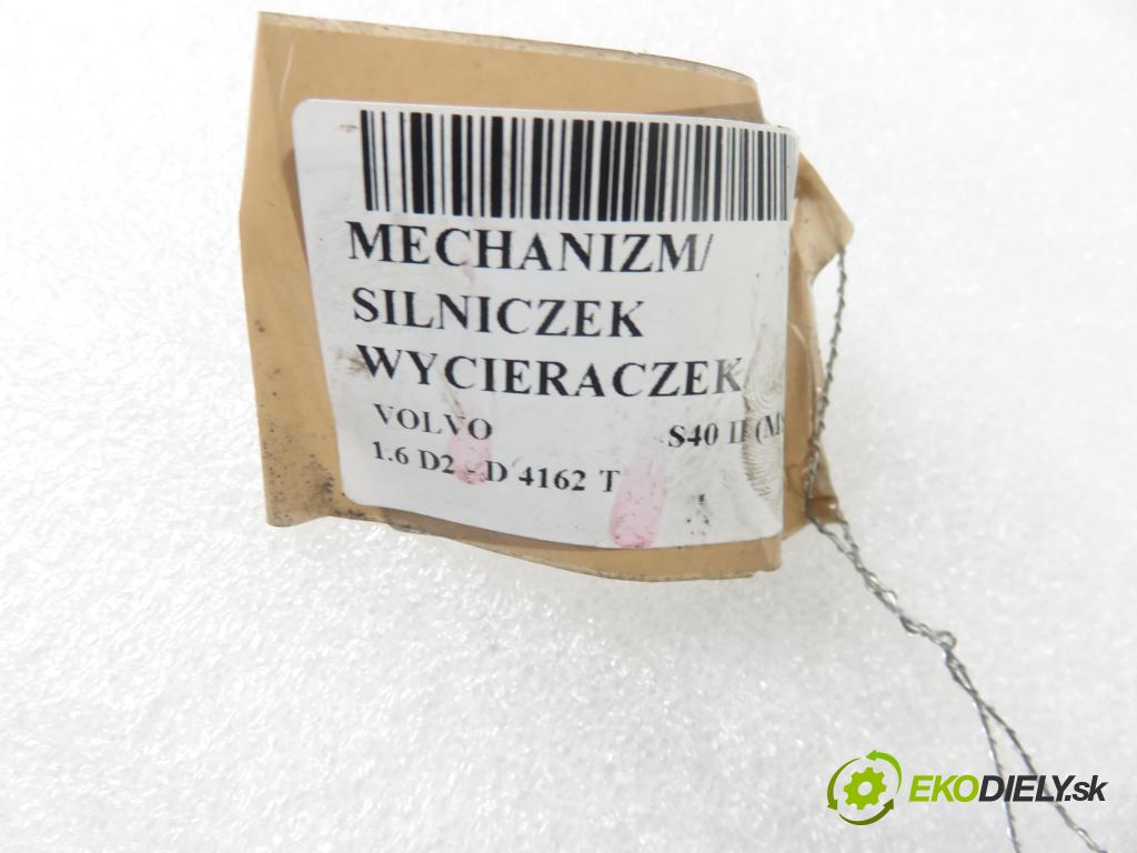VOLVO S40 II (MS) SEDAN 2006 84,00 1.6 D2 - D 4162 T 1560,00 Motorček stieračov predný 30699344 ; 0390241924