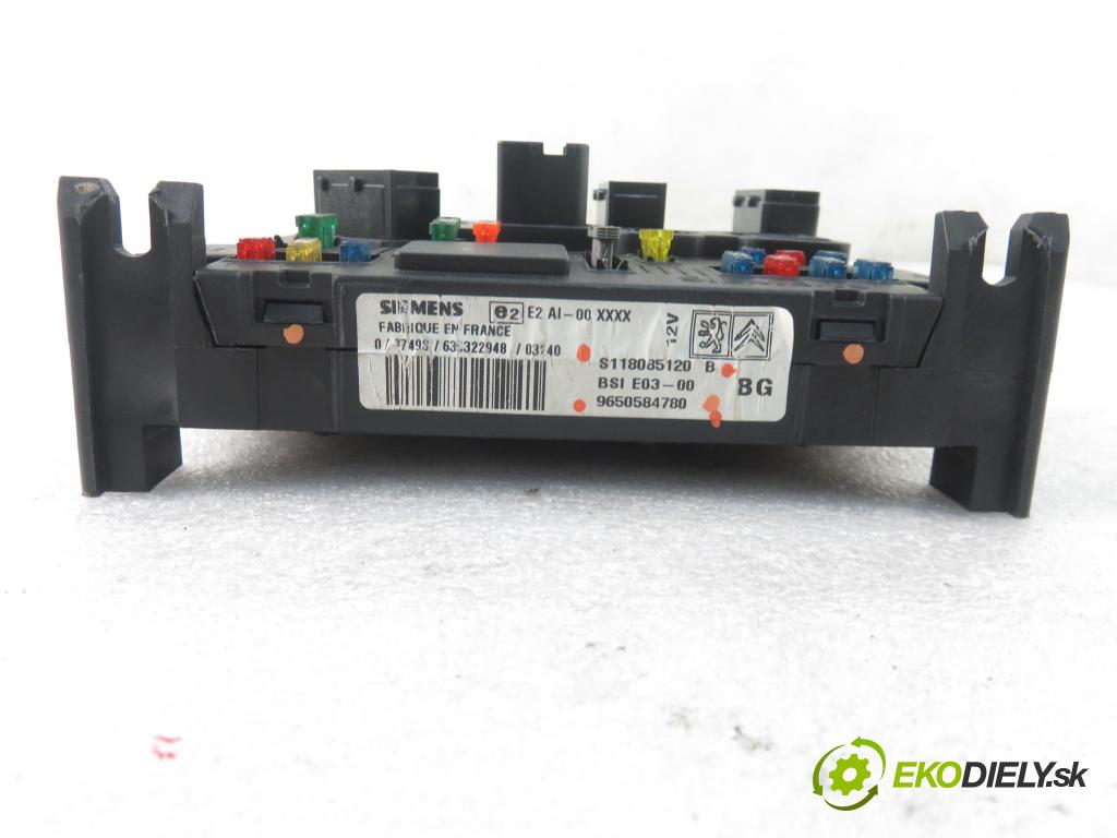 PEUGEOT 206 liftback (2A/C) HB 2003 440,00 1.1 i - HFX (TU1JP) 1124,00 MODUL BSI 9650584780 ; S118085120B