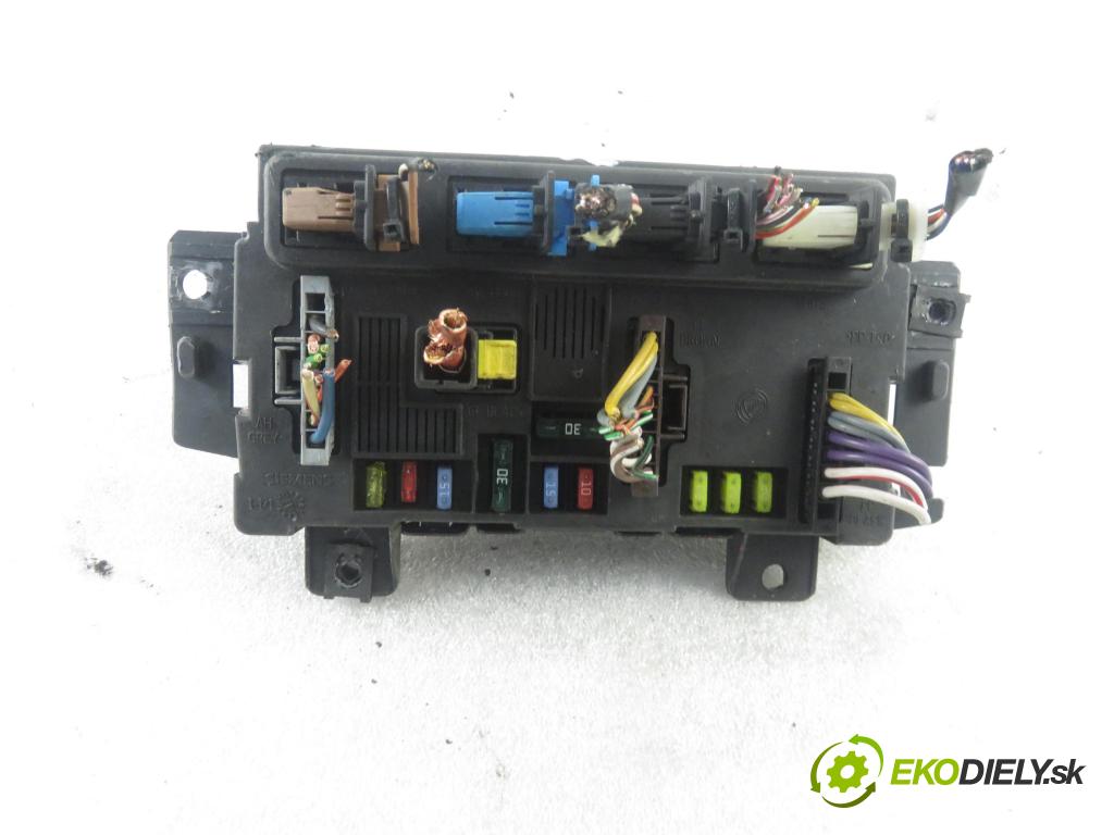 FIAT PANDA (169_) SEDAN 2009 40,00 1.1 54 - 187 A1.000 1108,00 MODUL BSI 51740049 ; S118578020C