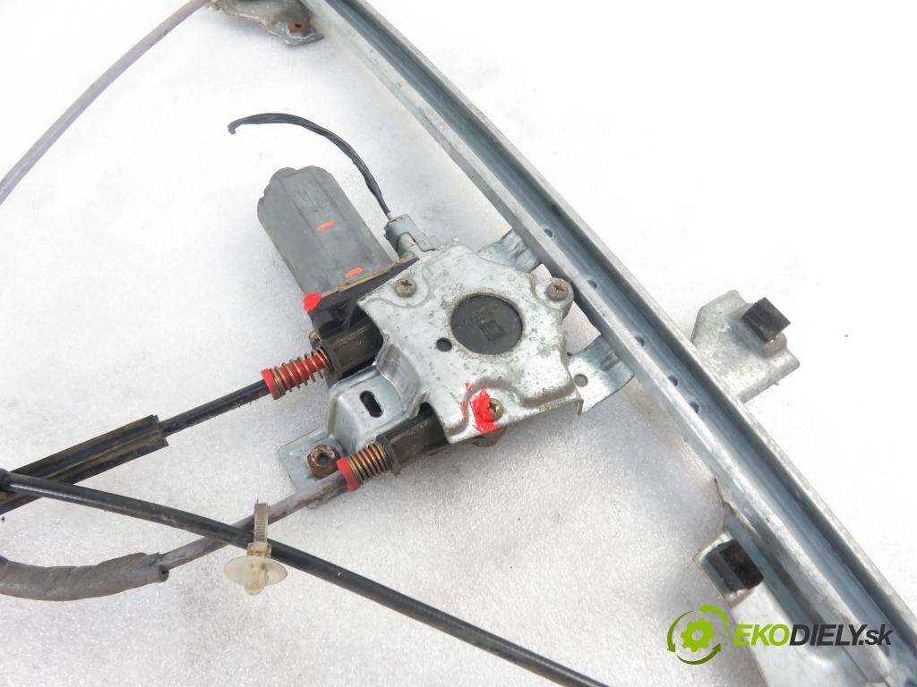 CITROEN BERLINGO FIRST Skrzynia (M_) KOMBIVAN 2003 51,00 1.9 D 70 - DJY (XUD9A) 1905,00 mechanismus oken 0130821763