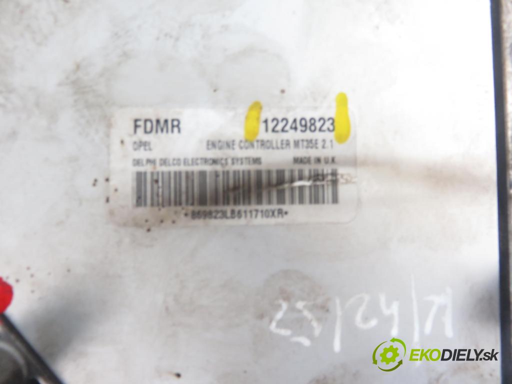 OPEL MERIVA A nadwozie wielkoprzestrzenne (MPV) (X03) HB 2006 77,00 1.6 16V 105 - Z 16 XEP 1598,00 Riadiaca jednotka Motor 12249823