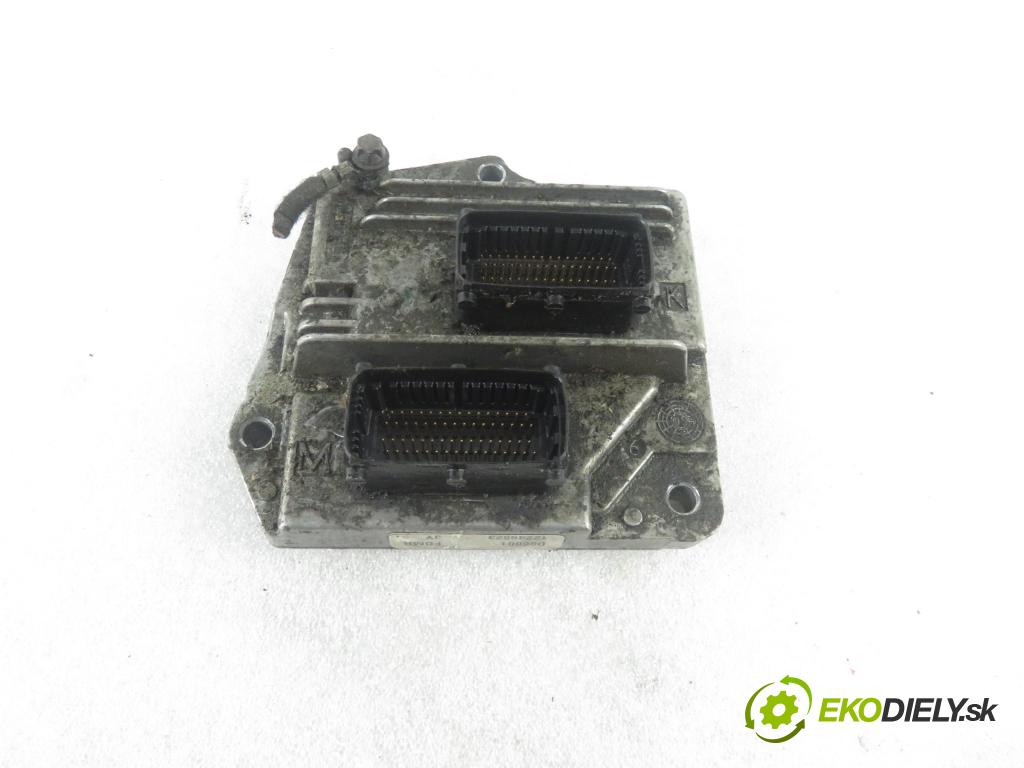 OPEL MERIVA A nadwozie wielkoprzestrzenne (MPV) (X03) HB 2006 77,00 1.6 16V 105 - Z 16 XEP 1598,00 Riadiaca jednotka Motor 12249823