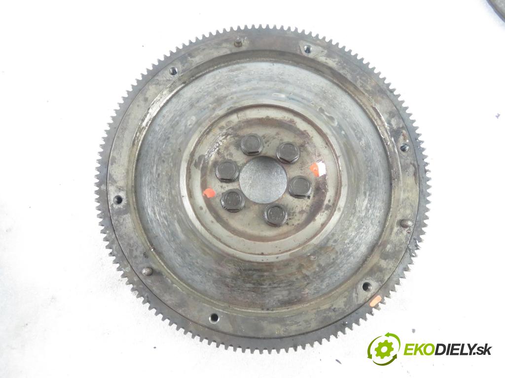 AUDI A3 (8L1) HB 1997 92,00 1.8 - AGN 1781,00 Koleso zotrvačník 3082194233 ; 1862516343
