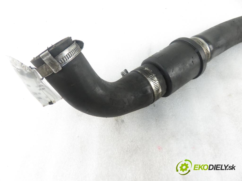 FORD TRANSIT Furgon (FA_ _) FURGON 2013 74,00 2.2 TDCi - DRFB 2198,00 Rúra intercoolera turba R7TZC
