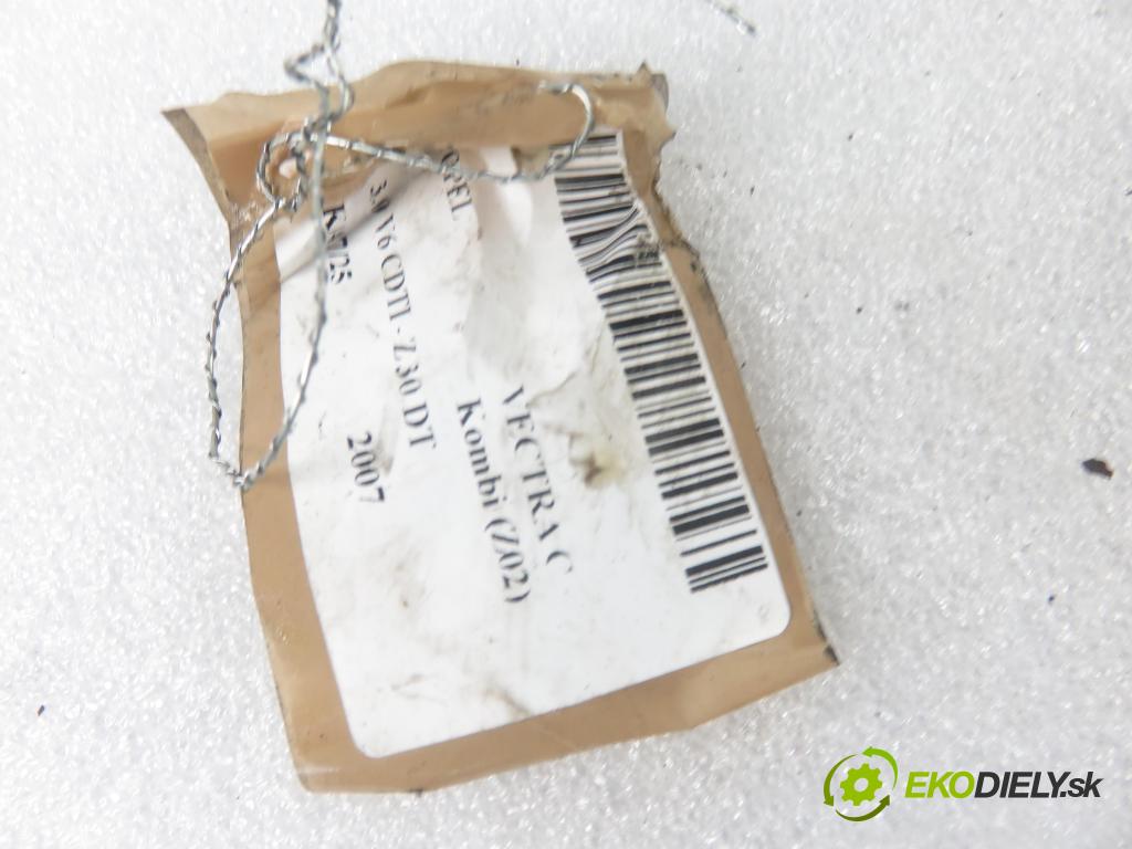 OPEL VECTRA C Kombi (Z02) KOMBI 2007 135,00 3.0 V6 CDTI - Z 30 DT 2959,00 Obal filtra paliva 13223927