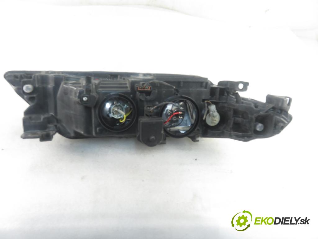 RENAULT LAGUNA II Grandtour (KG0/1_) KOMBI 2001 88,00 1.9 dCi 120 - F9Q 750 1870,00 Svetlo LP