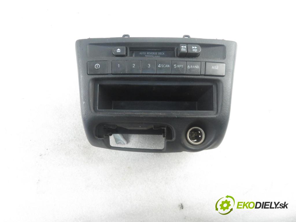 TOYOTA YARIS (_P1_) HB 2003 50,00 1.0 VVT- i 68 - 1SZ-FE 998,00 RADIO Modul 861200D070