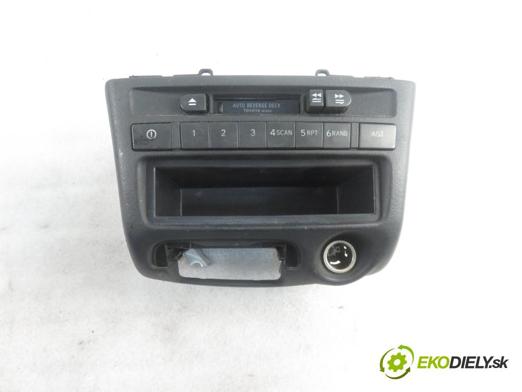 TOYOTA YARIS (_P1_) HB 2003 50,00 1.0 VVT- i 68 - 1SZ-FE 998,00 RADIO Modul 861200D070