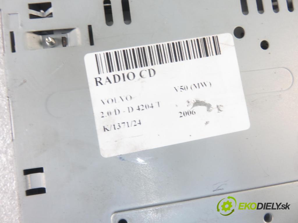 VOLVO V50 (MW) KOMBI 2006 100,00 2.0 D 136 - D 4204 T (PSA) 1997,00 RADIO CD 8696051