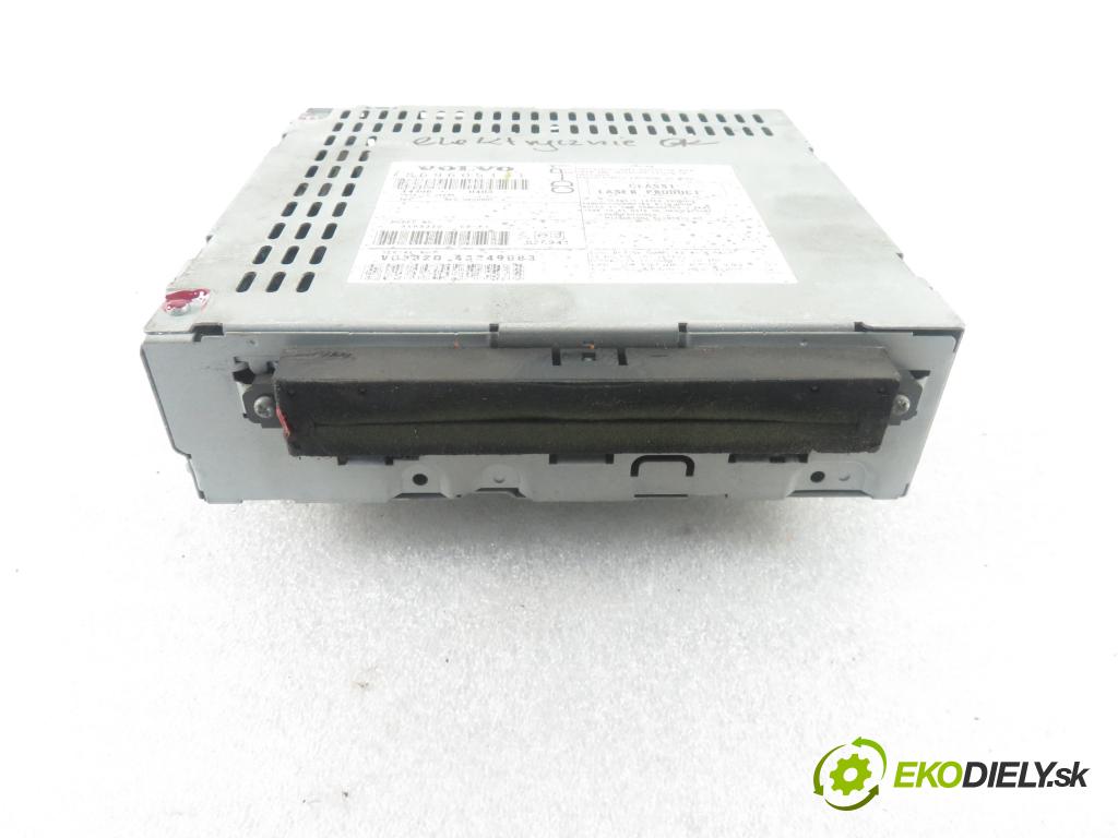 VOLVO V50 (MW) KOMBI 2006 100,00 2.0 D 136 - D 4204 T (PSA) 1997,00 RADIO CD 8696051