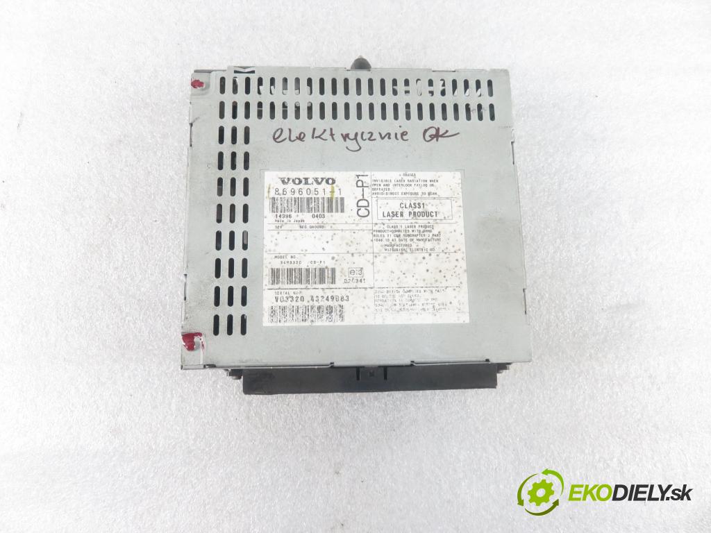 VOLVO V50 (MW) KOMBI 2006 100,00 2.0 D 136 - D 4204 T (PSA) 1997,00 RADIO CD 8696051