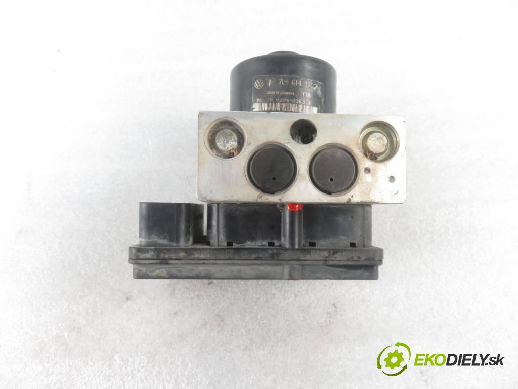 VW TOUAREG (7LA, 7L6, 7L7) SUV 2005 165,00 3.0 V6 TDI 224 - BKS 2967,00 Pumpa ABS 7L0907379G ; 10092503313 (Pumpy ABS)