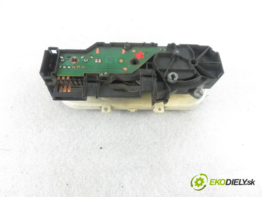 MERCEDES-BENZ SPRINTER 3-t Platforma / Podwozie (903) KABINA/PLATFORMA 1996 58,00 308 D 2.3 79 - OM 601.943 2299,00 Panel topení 122489582000