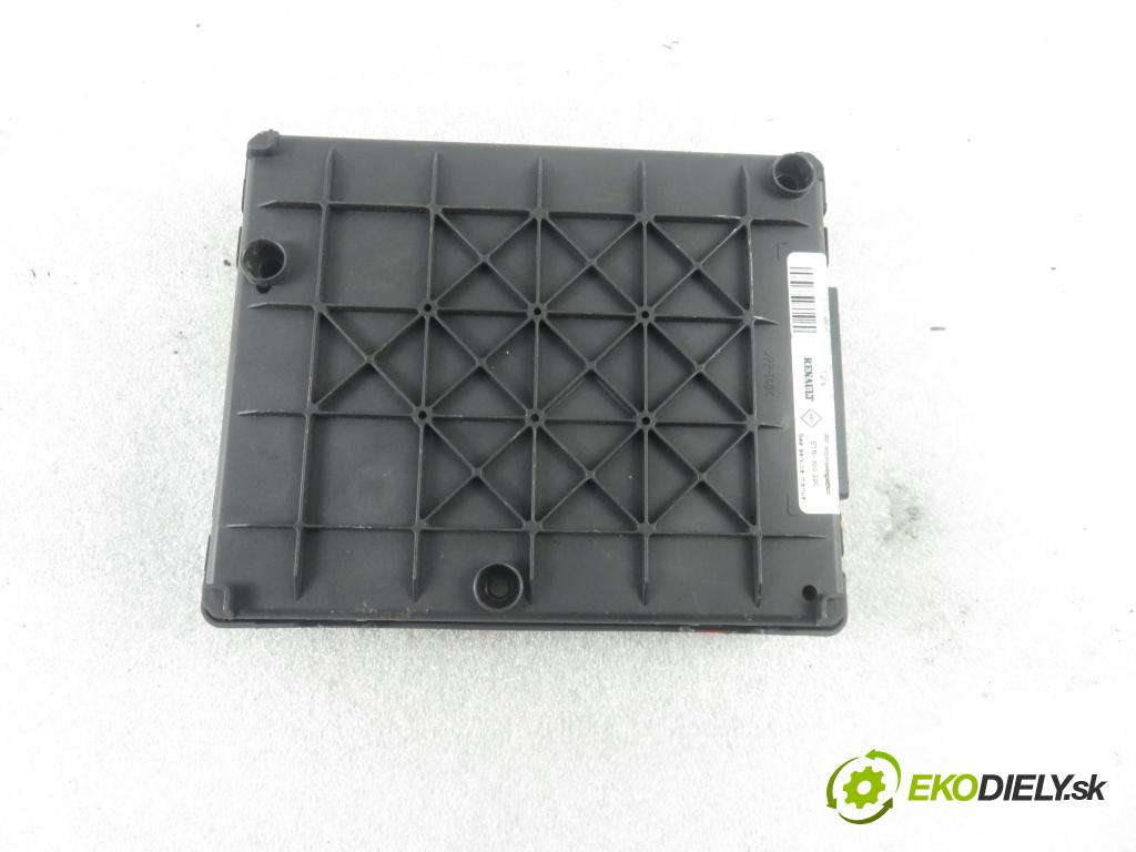 RENAULT SCENIC I (JA0/1_) MINIVAN 2000 47,00 1.9 D - F8Q 790 1870,00 MODUL BSI 8200029339A ; S108502110B