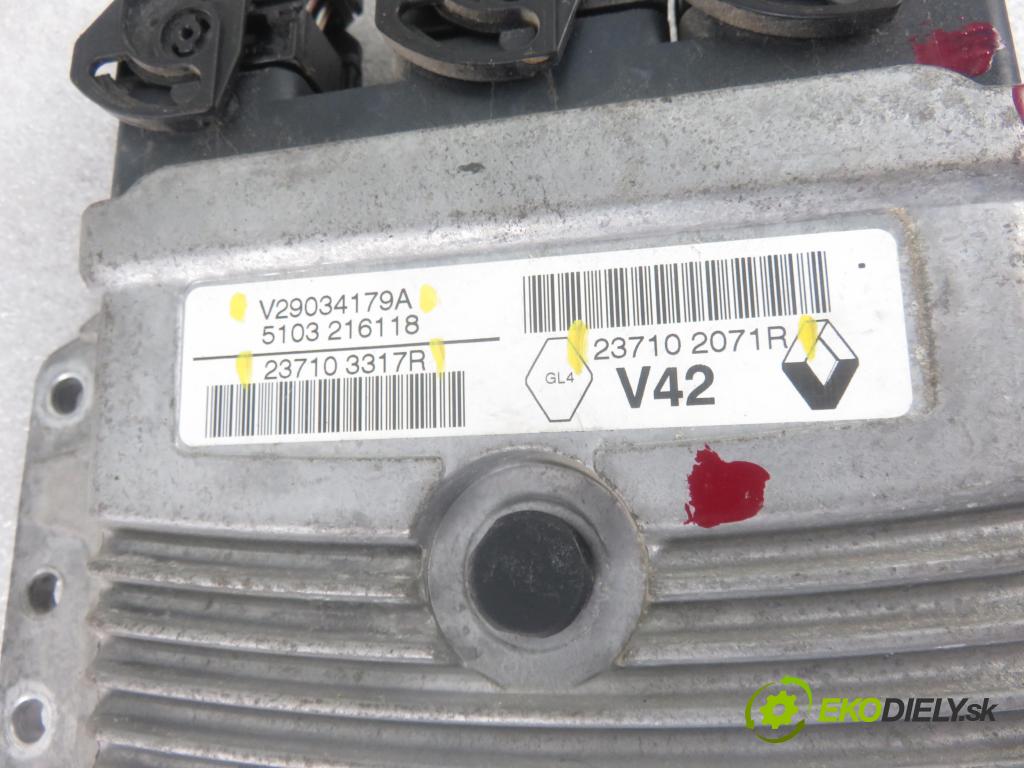 DACIA SANDERO II HB 2015 55,00 1.2 75 - D4F 732 1149,00 řídící jednotka motora V29034179A ; 237102071R ; 237103317R