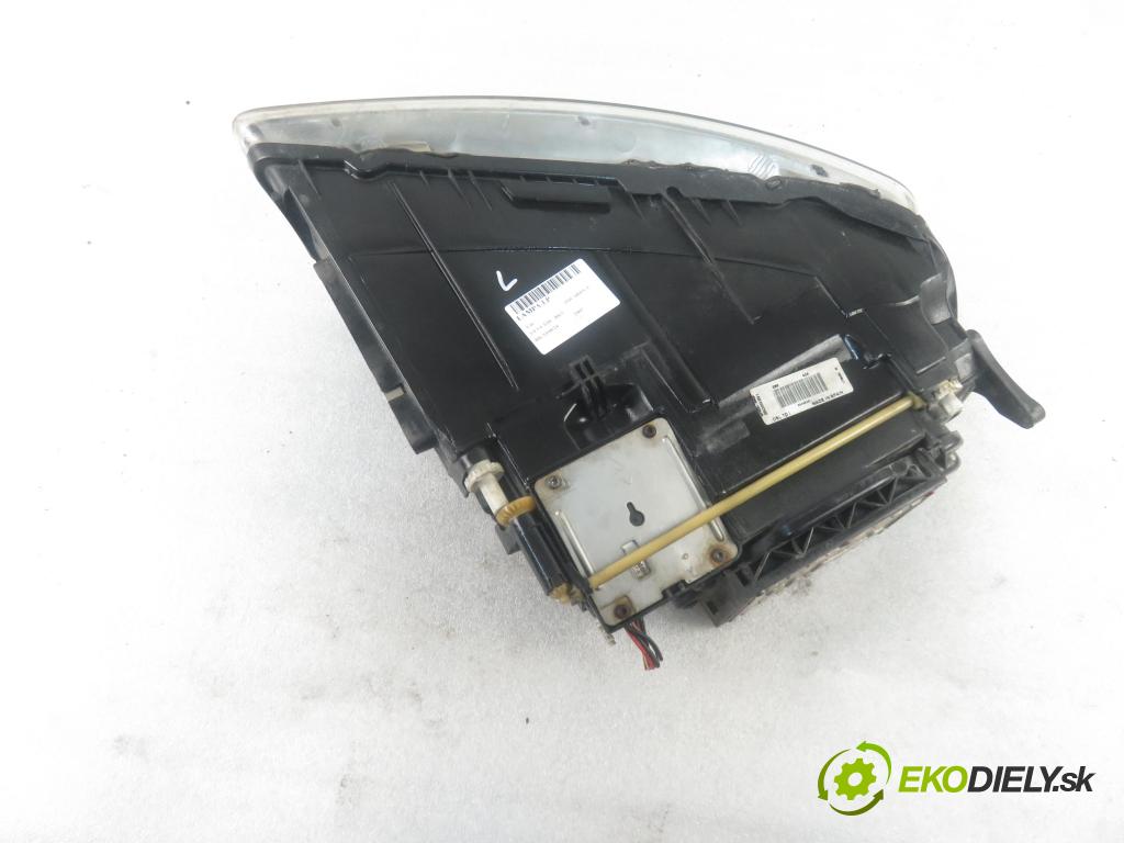 VW TOUAREG (7LA, 7L6, 7L7) SUV 2005 165,00 3.0 V6 TDI 224 - BKS 2967,00 Svetlo LP 7L6941015AM