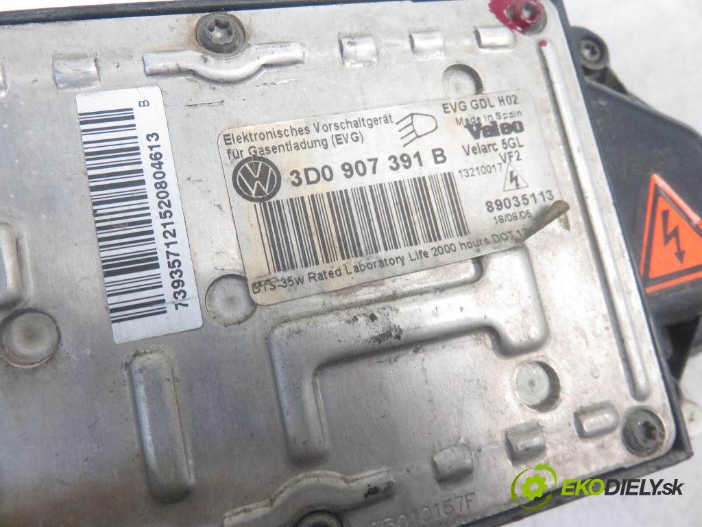 VW TOUAREG (7LA, 7L6, 7L7) SUV 2005 165,00 3.0 V6 TDI 224 - BKS 2967,00 Svetlo PP 7L6941016AM ; 3D0907391B