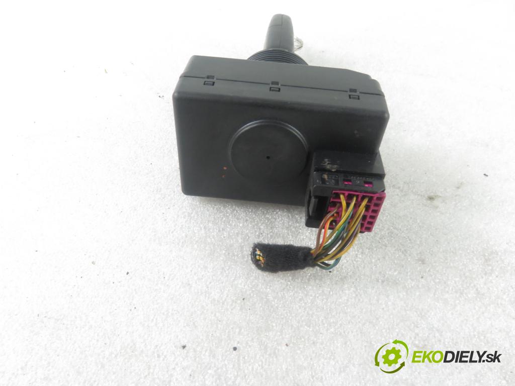 VW TOUAREG (7LA, 7L6, 7L7) SUV 2005 165,00 3.0 V6 TDI 224 - BKS 2967,00 spinačka 3D0905865E ; 33300101 (Spínacie skrinky a kľúče)