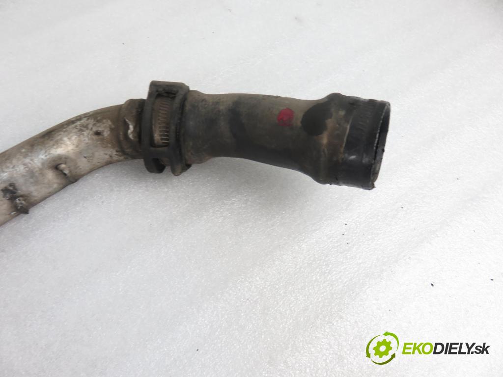 AUDI A6 (4F2, C6) SEDAN 2005 132,00 2.7 TDI 180 - BPP 2698,00 Rúra intercoolera turba 4F0145732B