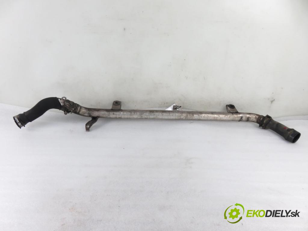AUDI A6 (4F2, C6) SEDAN 2005 132,00 2.7 TDI 180 - BPP 2698,00 Rúra intercoolera turba 4F0145732B