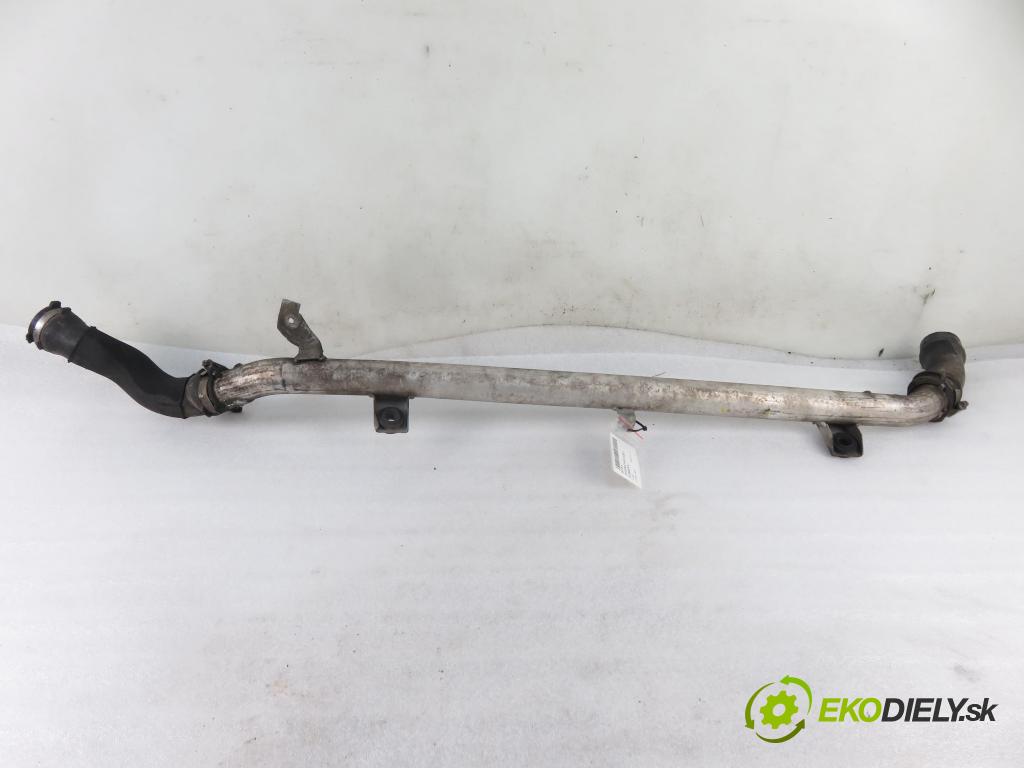 AUDI A6 (4F2, C6) SEDAN 2005 132,00 2.7 TDI 180 - BPP 2698,00 Rúra intercoolera turba 4F0145732B