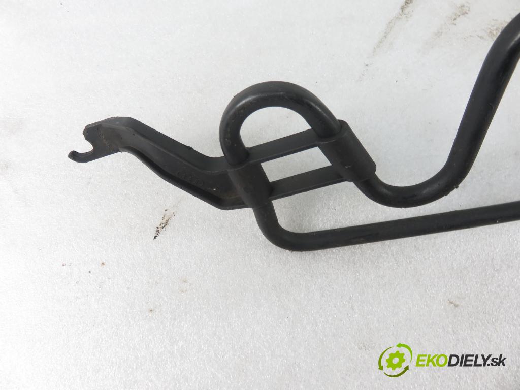 AUDI A6 Avant (4B5, C5) KOMBI 2003 132,00 2.5 TDI quattro - BAU 2496,00 Chladič servočerpadlo