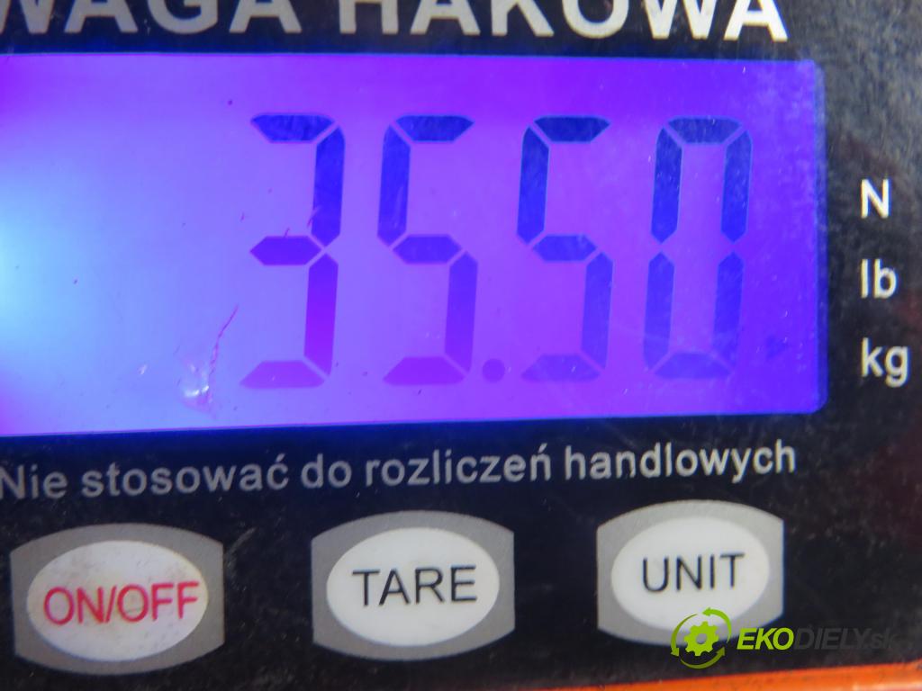 FIAT PANDA Van (169_) HB 2007 40,00 1.1 - 187 A1.000 1108,00 výztuha zadní část ABS