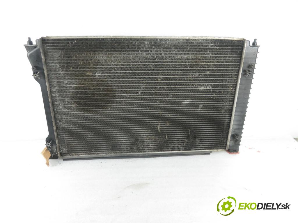 AUDI A6 (4F2, C6) SEDAN 2004 165,00 3.0 TDI quattro - BMK 2967,00 chladič vody 4F0121251P