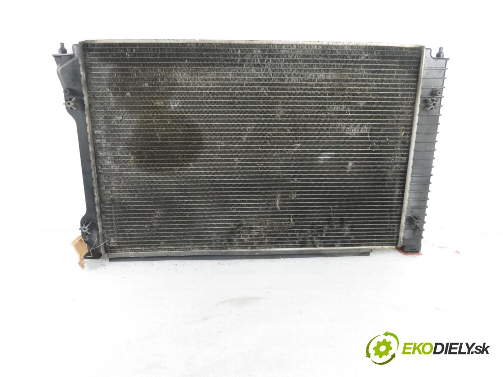 AUDI A6 (4F2, C6) SEDAN 2004 165,00 3.0 TDI quattro - BMK 2967,00 chladič vody 4F0121251P