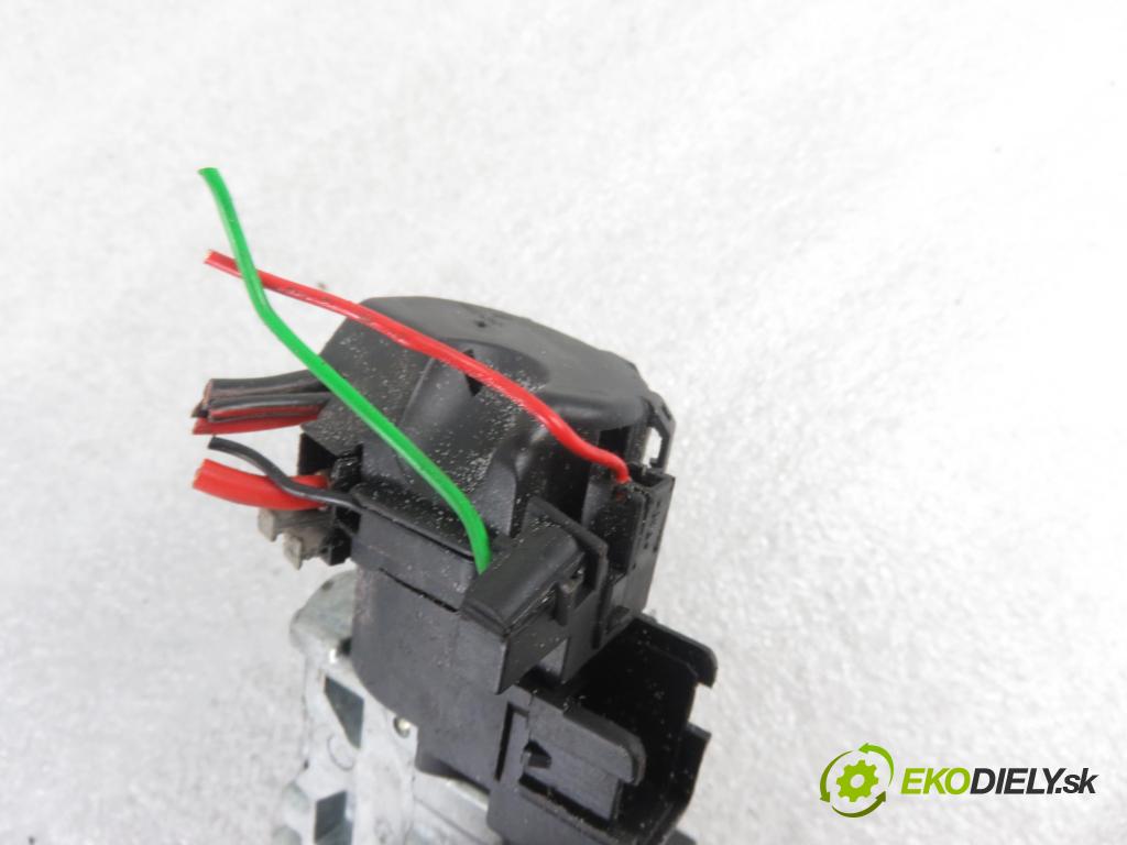 OPEL VECTRA B (J96) SEDAN 2001 85,00 1.8 i 16V - X 18 XE1 1796,00 spinačka 24445098 ; 5WK4763 (Spínacie skrinky a kľúče)