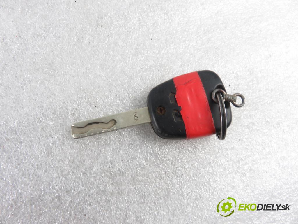 PEUGEOT 307 SW (3H) KOMBI 2003 79,00 2.0 HDI 110 - RHS 1997,00 spinačka 9648445180 ; 36353100 (Spínacie skrinky a kľúče)