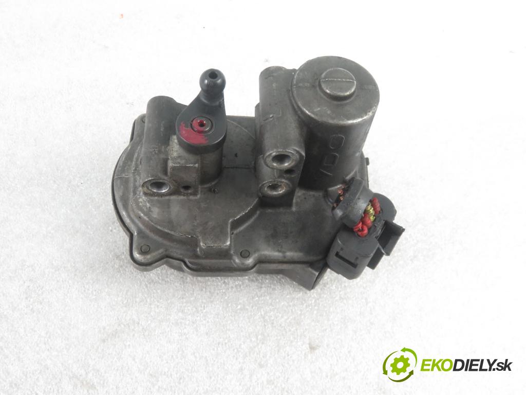 VW TOUAREG (7LA, 7L6, 7L7) SUV 2005 165,00 3.0 V6 TDI 224 - BKS 2967,00 nastavovač svod, potrubí 059129086E ; A2C53112910 (Ostatní)