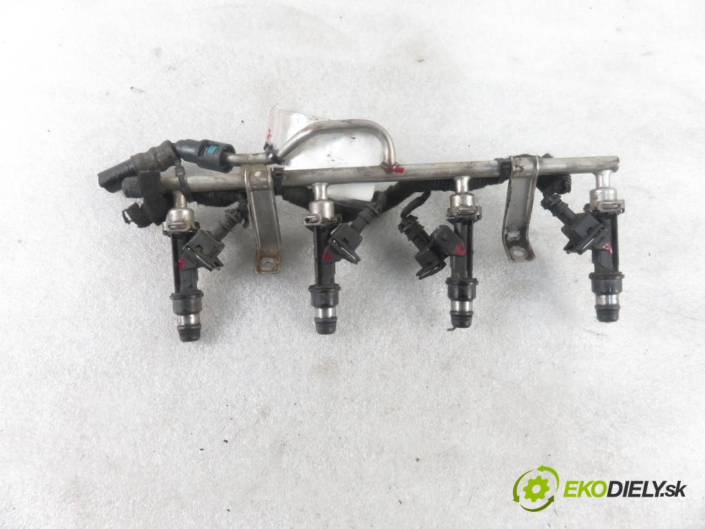 OPEL ASTRA G Kombi (T98) KOMBI 2005 76,00 1.6 16V 103 TwinPort - Z 16 XEP 1598,00 Lišta vstrekovacia 25343299 (Vstrekovacie lišty)