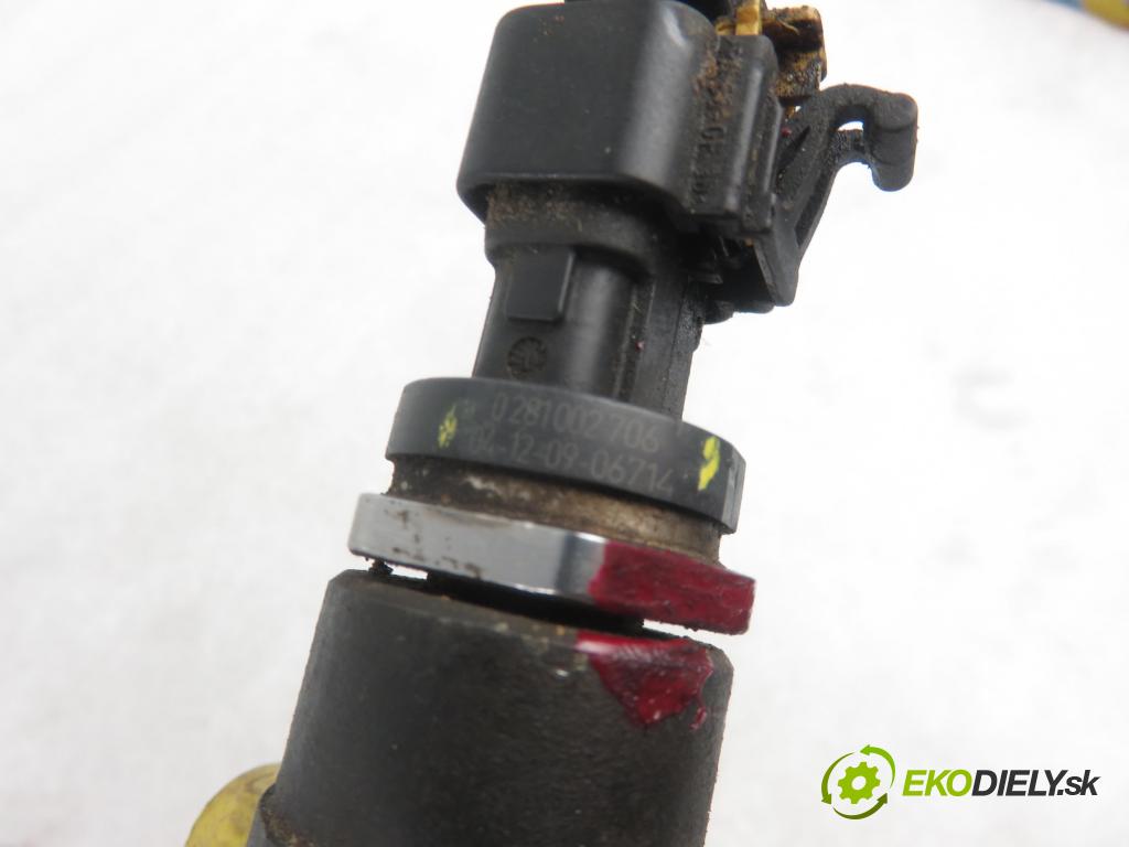 OPEL COMBO C CHLODNIA 2005 51,00 1.3 CDTI 16V - Z 13 DT 1248,00 Lišta vstrekovacia 0281002584 ; 46817523 ; 0445214044 (Vstrekovacie lišty)