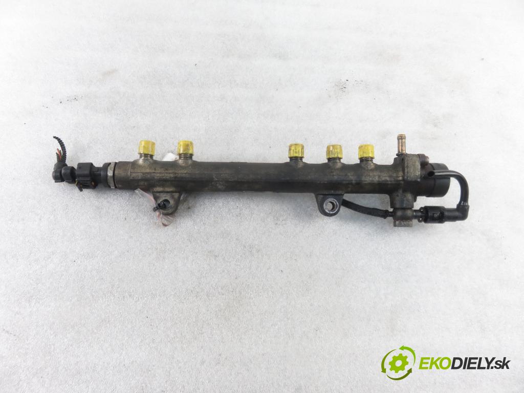 OPEL COMBO C CHLODNIA 2005 51,00 1.3 CDTI 16V - Z 13 DT 1248,00 Lišta vstrekovacia 0281002584 ; 46817523 ; 0445214044 (Vstrekovacie lišty)