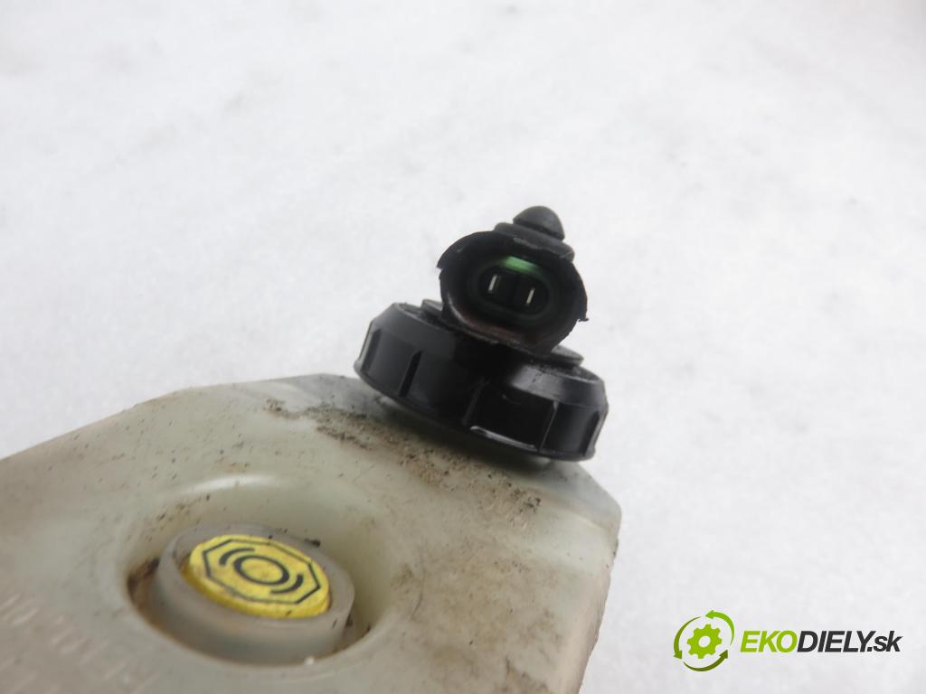 RENAULT SCENIC I (JA0/1_) MINIVAN 2000 47,00 1.9 D - F8Q 790 1870,00 Posilovač 7700846509C (Servočerpadlá, pumpy riadenia)