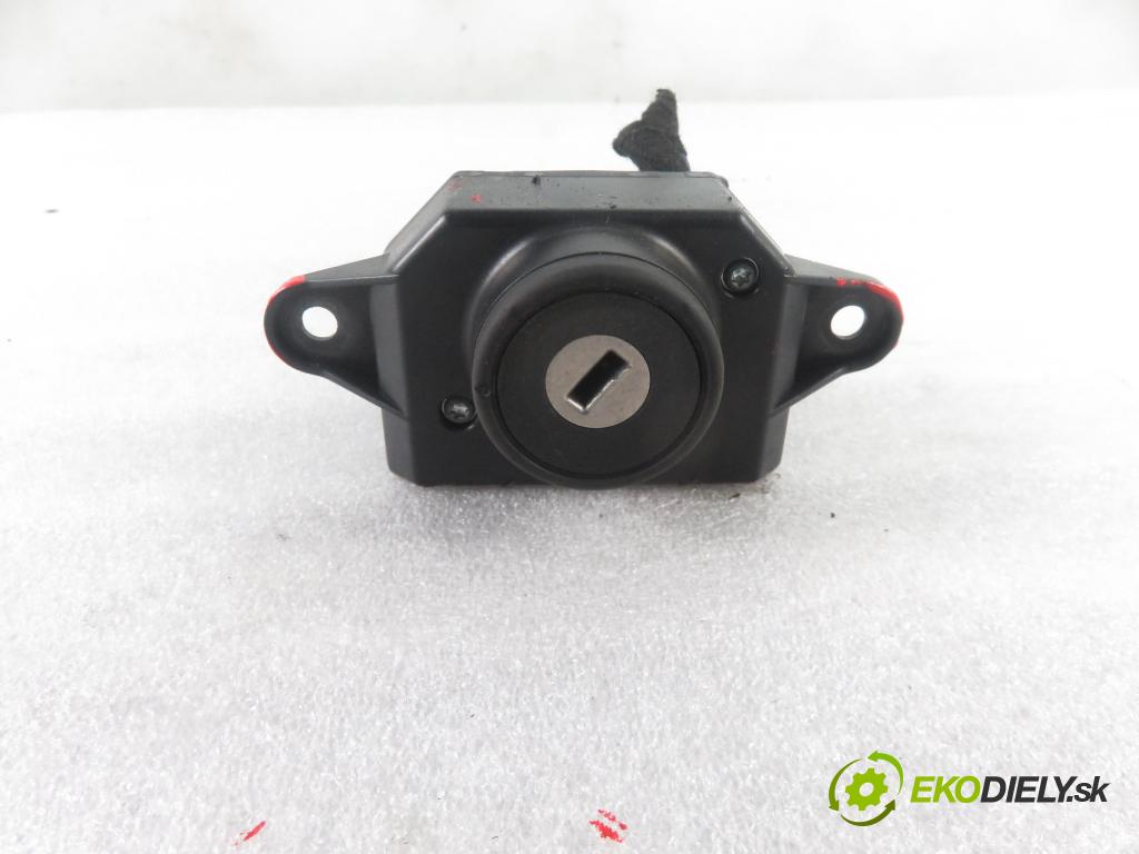 AUDI A6 (4F2, C6) SEDAN 2005 132,00 2.7 TDI 180 - BPP 2698,00 spinačka 4F0910131 (Spínacie skrinky a kľúče)