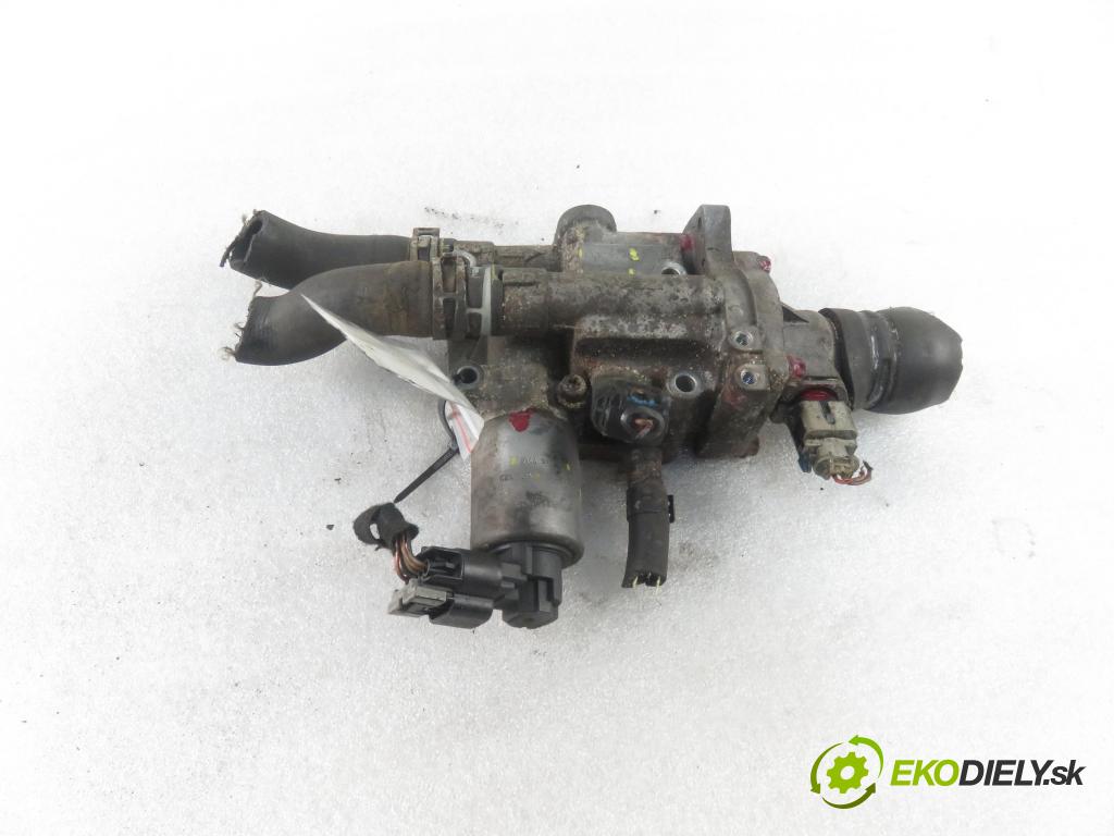 OPEL MERIVA A nadwozie wielkoprzestrzenne (MPV) (X03) HB 2006 77,00 1.6 16V 105 - Z 16 XEP 1598,00 obal termostatu 55559594 ; 72839100 ; 24445720 (Termostaty)